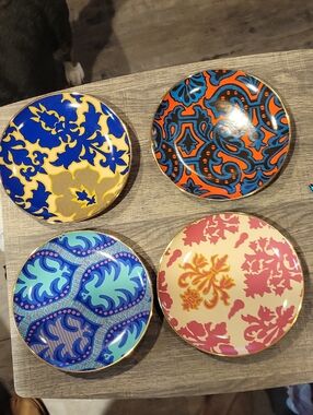 Appetizer/ Dessert Plates/ Set Of 4/ Brand NEW/Tracy Reese/ Damask